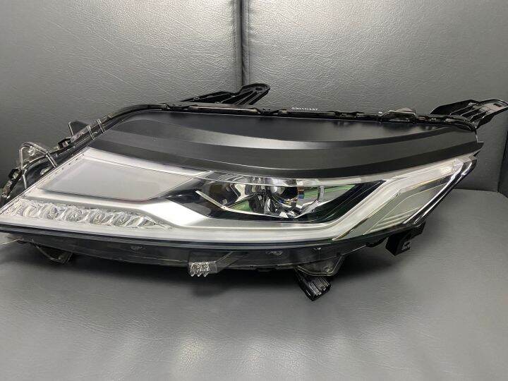 Mitsubishi Montero Headlight Left 2020-2021 (Original Surplus) | Lazada PH