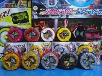 Kamen Rider Zi-O(คาเมนไรเดอร์ จิโอ)Dx Ridewatch ชุดที่1 มือ2สภาพดี ของแท้100%