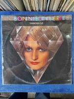 LPBOX 19 : BONNIE TYLER : DIAMOND CUT :ปกดูเก่า : แผ่นต้นฉบับเดิม แผ่นเสียง vinyl Lp 33rpm 12"สภาพกำลังฟังได้ดีได้รับการตรวจสอบ