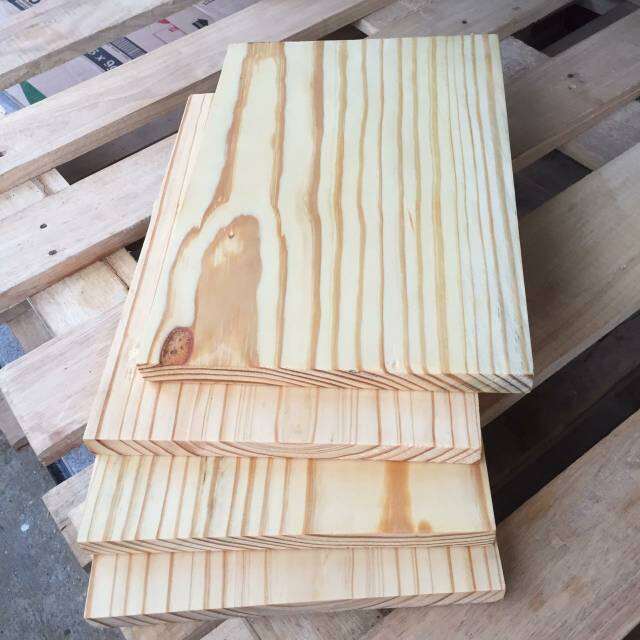 Papan Ambalan Kayu Jati Belanda Pinus Ukuran 20cm×20cm Tebal 2cm Sudah