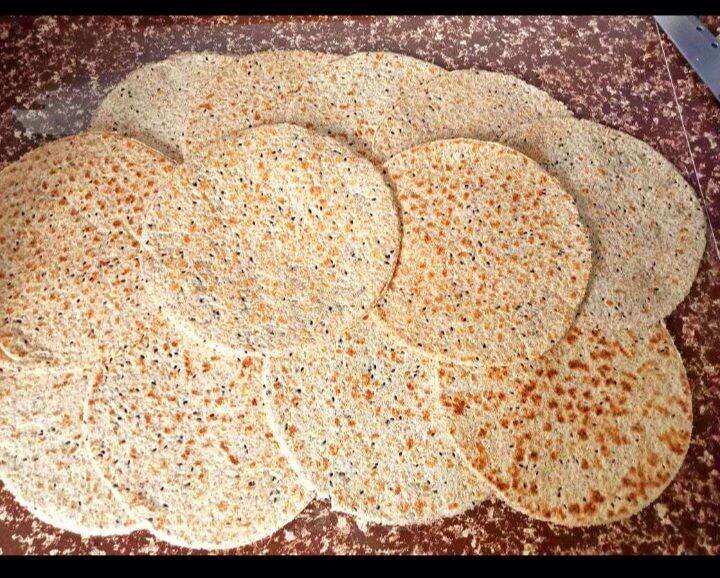 HOMEMADE KUBOOS PITA BREAD WHOLE WHEAT with Sesame Seeds VACUUM pack 7