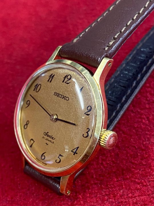 seiko-socie-21-jewels-ระบบไขลาน-ตัวเรือนทองชุบ-นาฬิกาผู้หญิง-มือสองของแท้