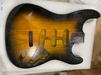 Nitro 2-tone Sunburst 1 pc swamp ash body( made it old)