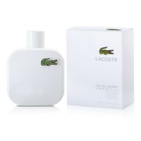 Lacoste L.12.12 White 100 ml.
เป็นไม้กลิ่นหอมดอกไม้สุดคลาสสิค เปิดตัวด้วยกลิ่นจากส้มโอ, กระวาน, โรสแมรี่และต้นซีดาร์น้ำหอมนำเข้า