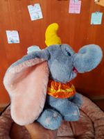 ตุ๊กตาช้าง?"ดัมโบ้ ( Dumbo) Disney Store? จากเรื่องช้างน้อยบินได้?งานมือ✌สภาพสวยไม่มีตำหนิคะ?❤ ขนน้องนุ่ม?
?น้อง size 12.5 นิ้ว 
?เท้ากับก้นน้องเป็นเม็ดถ่วง
"สนใจทักสอบถามได้ค่ะ???