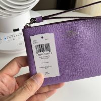 คล้องมือ1 Zip S 

COACH 58032 F58032