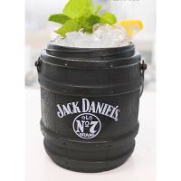 กระติกน้ำ Jack Daniels ถังน้ำไม้โอ๊ค วัสดุ PPA ฟู้ดเกรด สีดำ สีขาว และ Captain Morgan