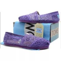 แท้ TOMS Purple Crochet  พร้อมส่ง โล๊ะ ไม่มีถุงผ้า