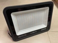 สปอร์ตไลท์แสงสีวอร์มไวท์ 220v LED FLOOD LIGHT 50-200W ไฟจอ