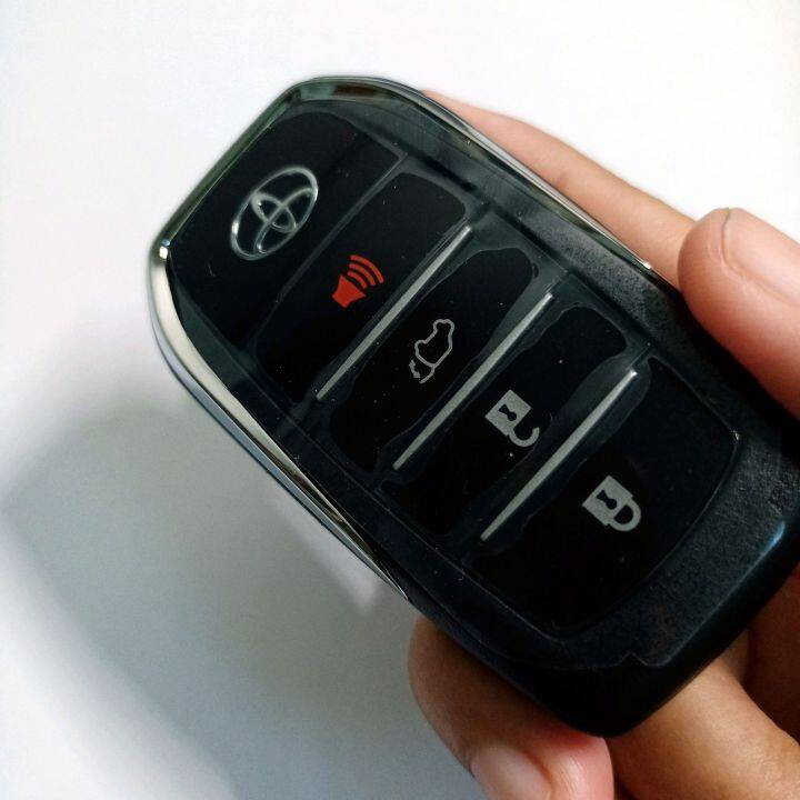 กุญแจรีโมทแท้ศูนย์-โตโยต้า-ฟอร์จูนเนอร์-toyota-new-fortuner-smart-key-รีโมทแท้พร้อมดอกกุญแจ