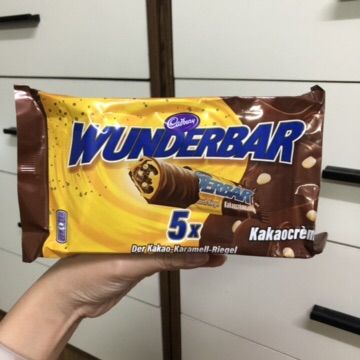 Cadbury Wonderbar Kakaocreme แคดเบอร์รี่ วันเดอร์บาร์ เวเฟอร์ช็อกโกแลต