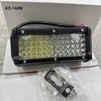 ไฟสปอร์ตไลท์LED ติดรถยนต์ 12v-24v หน้ากว้าง3นิ้วยาว6นิ้ว ให้แสงสว่างไกลคมชัด กันน้ำ