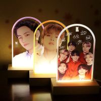 โคมไฟ Led ศิลปินเกาหลี BTS (เสียบสาย usb)​