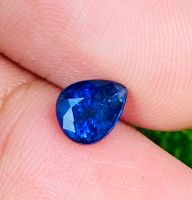 1.01cts พลอยบลูแซฟไฟร์ธรรมชาติ 6x5 มม. ทรงลูกแพร์ 1.01cts natural blue sapphire 6x5mm pear shape