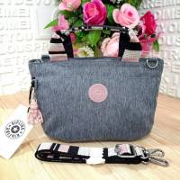 Kipling Sugar S II 
กระเป๋าถือหรือสะพายข้างรุ่นใหม่ วัสด Nylon+Polyester 
ขนาดกะทัดรัดกำลังดี