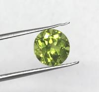 ทรงกลม 7 มม. พลอยเพอริดอทธรรมชาติแท้ 100% ไม่ผ่านการเผา 7 mm round shape 100% natural peridot loose gemstone