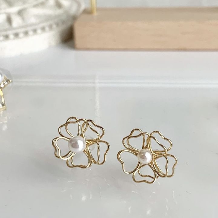 Clover earring