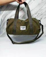 กระเป๋าสะพาย​ข้างวินเทจ Duffel Bags size M  ทรงกระบอก​ สี​เขียว​ขี้ม้า​