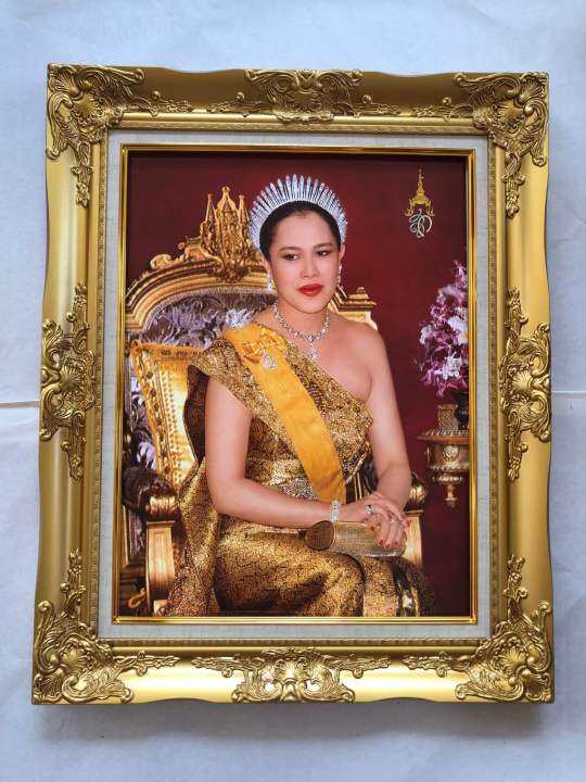 กรอบรูปหลุยส์พระพันปีหลวง-กรอบรูปขนาด-21x26-นิ้ว-ภาพมงคล-เสริมฮวงจุ้ย-ตกแต่งบ้าน-ของขวัญ-ของที่ระลึก