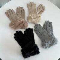 u_morestuff ?พร้อมส่ง Kate fluffy glove ถุงมือกันหนาว ผ้าวูล ทัชสกรีนได้ บุขนด้านใน หนา อุ่นมาก ☃️