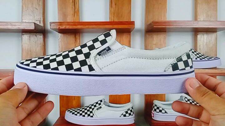 sepatu vans checker