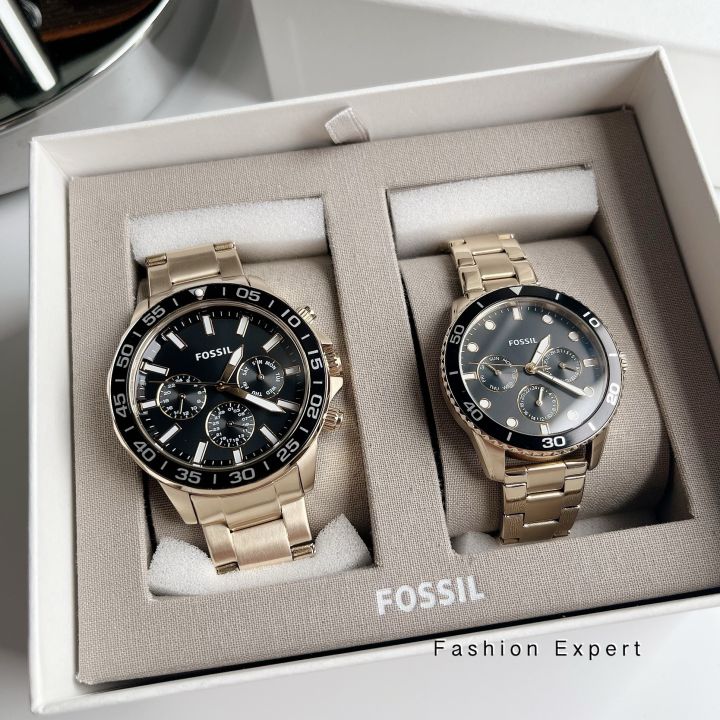 ของแท้100-สีทอง-หน้าปัดดำ-นาฬิกาคู่รัก-fossil-bq2643-his-and-her-day-date-stainless-gold-couple-watch