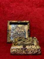 ที่เขียบุหรี ทรงสี่เหลี่ยม ตกแต่งลายน้ำ