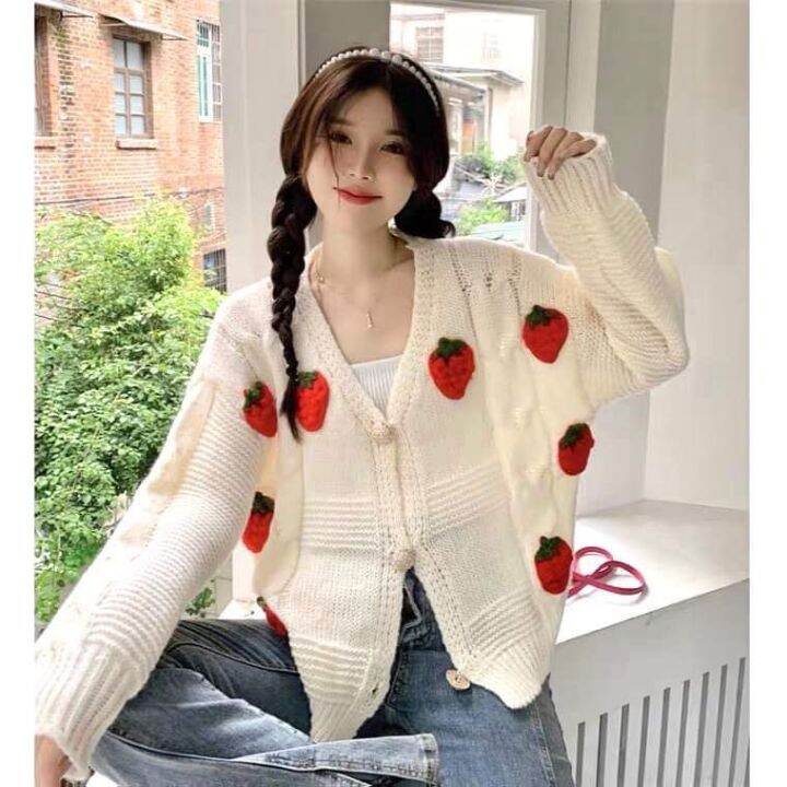 เสื้อคลุมแขนยาวไหมพรม-แต่งลาย-strawberry