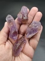 ? อเมทริน ( Ametrine ) ก้อนดิบ มีให้เลือก 4 แบบ A-D

✨ หากคุณชอบอเมทิส (amethyst) และซิทริน (citrine) ผมขอแนะนำอเมทริน (Ametrine ) ซึ่งเป็นหินที่เกิดจากการผสมผสานของอเมทิส และ ซิทริน อยู่ในหินเดียวกัน
?