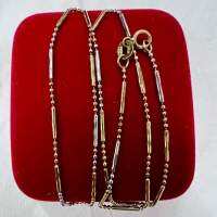 สร้อยคอทองคำแท้ 18K ลายสองสี
น้ำหนัก 2.69 กรัม ความยาว 16 นิ้ว

ราคา 6,200.-