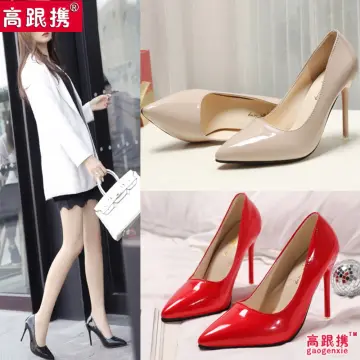 White closed clearance toe heels