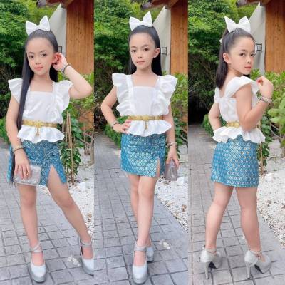 ชุดไทยเด็ก ชุดไทยเด็กผู้หญิง ชุดไทยประยุกต์เด็ก  ชุดไทยประยุกต์เสื้อแขนระบาย +กระโปรงสั้นแต่งโบว์