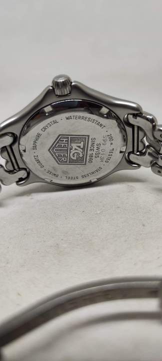 tag-heuer-professional-200-meters-swiss-made