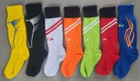 ถุงเท้าฟุตบอล ขนาด 4-6 ขวบ คละสีคละลาย งานไทย คู่ละ 25 บาท