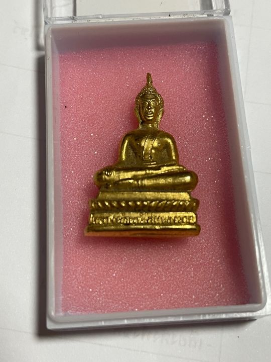 รูปเหมือนปั๊มหลวงพ่อพระใส-กะไหล่ทอง-องค์ค่อนข้างเขื่อง-amulet