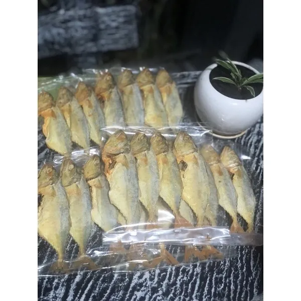 Ikan Masin Kembung Warna Kuning