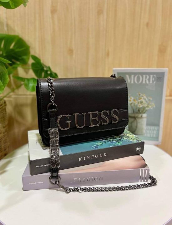 กระเป๋า-guess-คอมโบ-ดูเรียบหรู-ใช้ได้ทุกงาน-outlet