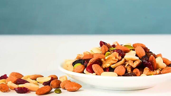 250g Trail Mix fruits and nuts Daily mixed nuts Bulk Dry Fruit Snack ...