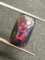 โอปอลดำ 2.28cts 12.5x7.7x4.8mm ทรงสี่เหลี่ยมผืนผ้า พลอยธรรมชาติ 100% Black opal 2.28cts 12.5x7.7x4.8mm rectangle shape 100% natural gemstone