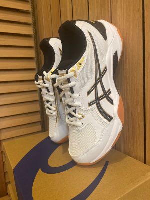 Asics Rocket 10 รองเท้าแบดมินตัน unisex แบบหน้ากว้าง