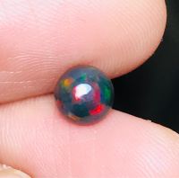 โอปอลธรรมชาติหลากสี 0.58 กะรัต กลม 6 มม 0.58cts natural multi color play opal 6mm round