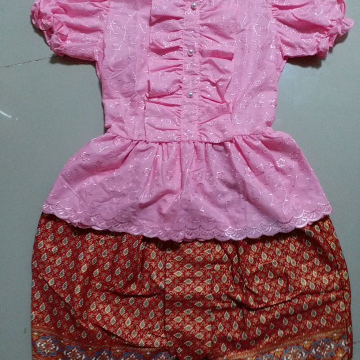 ชุดไทยเด็กผู้หญิงเสื้อลูกไม้แขนตุ๊กตา