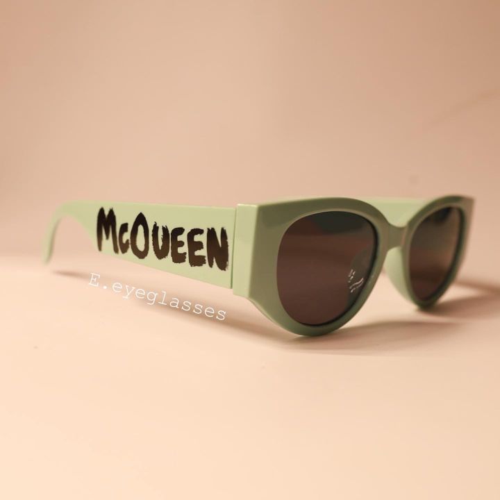 แว่นตาสายแฟชั่นใหม่ล่าสุด-mcqueen-01