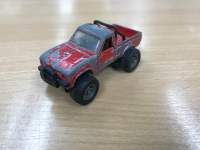 โมเดลรถเหล็ก Tomica Toyota pickup Hilux 4x4 Japan ??