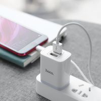 Hoco (C50) สายชาร์จพร้อมหัวปลั๊ก 2.1A MAX สำหรับ iOS / Micro usb / TYPE-C Luster sharp dual port charger set