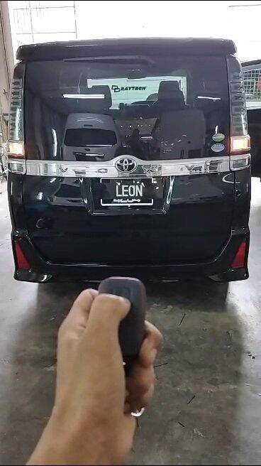 Auto Tailgate Lift: Mewujudkan Kenyamanan dan Kepraktisan di Toyota Voxy Indonesia