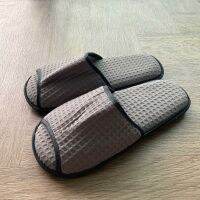 slippers รองเท้าใส่ในบ้าน รองเท้า รองเท้าแตะ