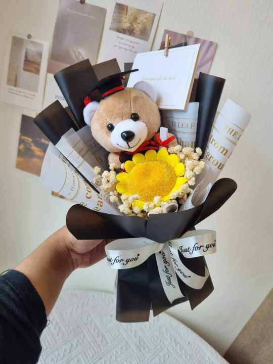 🔥JB Ready Stock🔥 Graduation soap flower bouquet / Graduation Bear