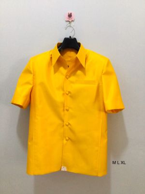 เสื้อผ้าไหมแท้100%(เนื้อผ้าเรียบ)สีเหลืองสด(สอบถามก่อนสั่งซื้อนะคะ)