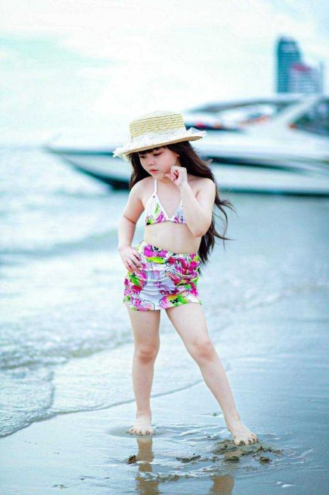 เสื้อ-bikini-กระโปรงย่นๆ-ผ้ายืด-พิมพ์ลายดอกไม้จากเกาหลี